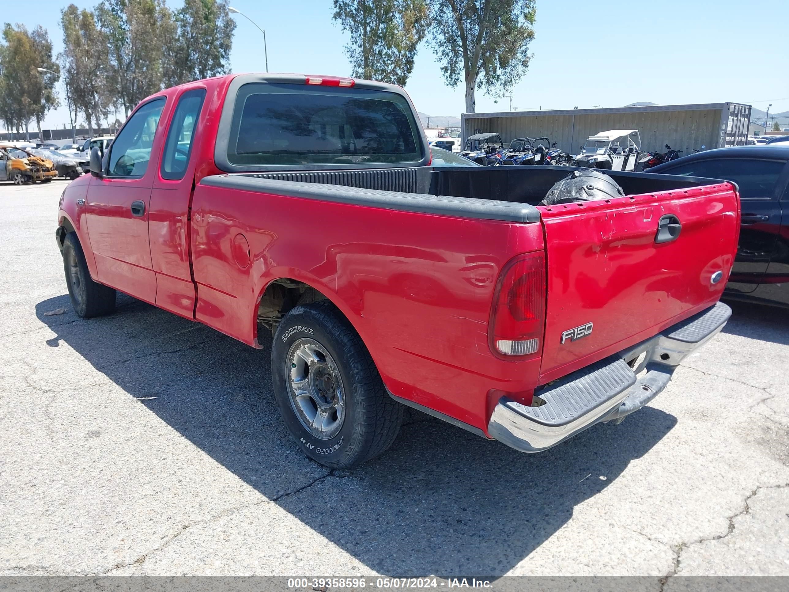 Photo 2 VIN: 1FTZX1729YKA05424 - FORD F-150 