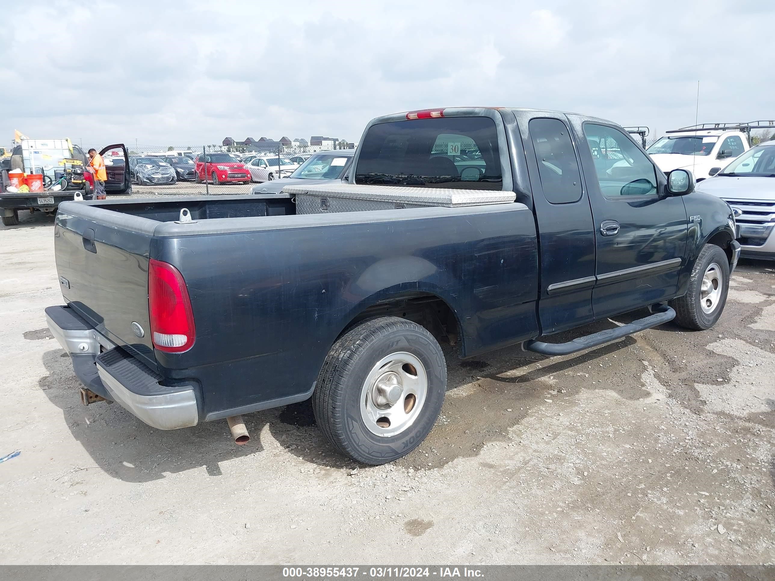 Photo 3 VIN: 1FTZX172XYKA08526 - FORD F-150 