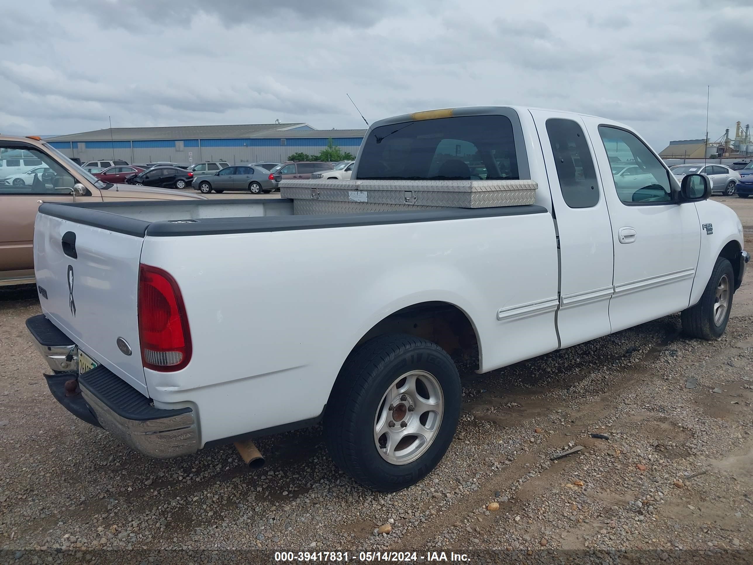 Photo 3 VIN: 1FTZX1763WNB12872 - FORD F-150 