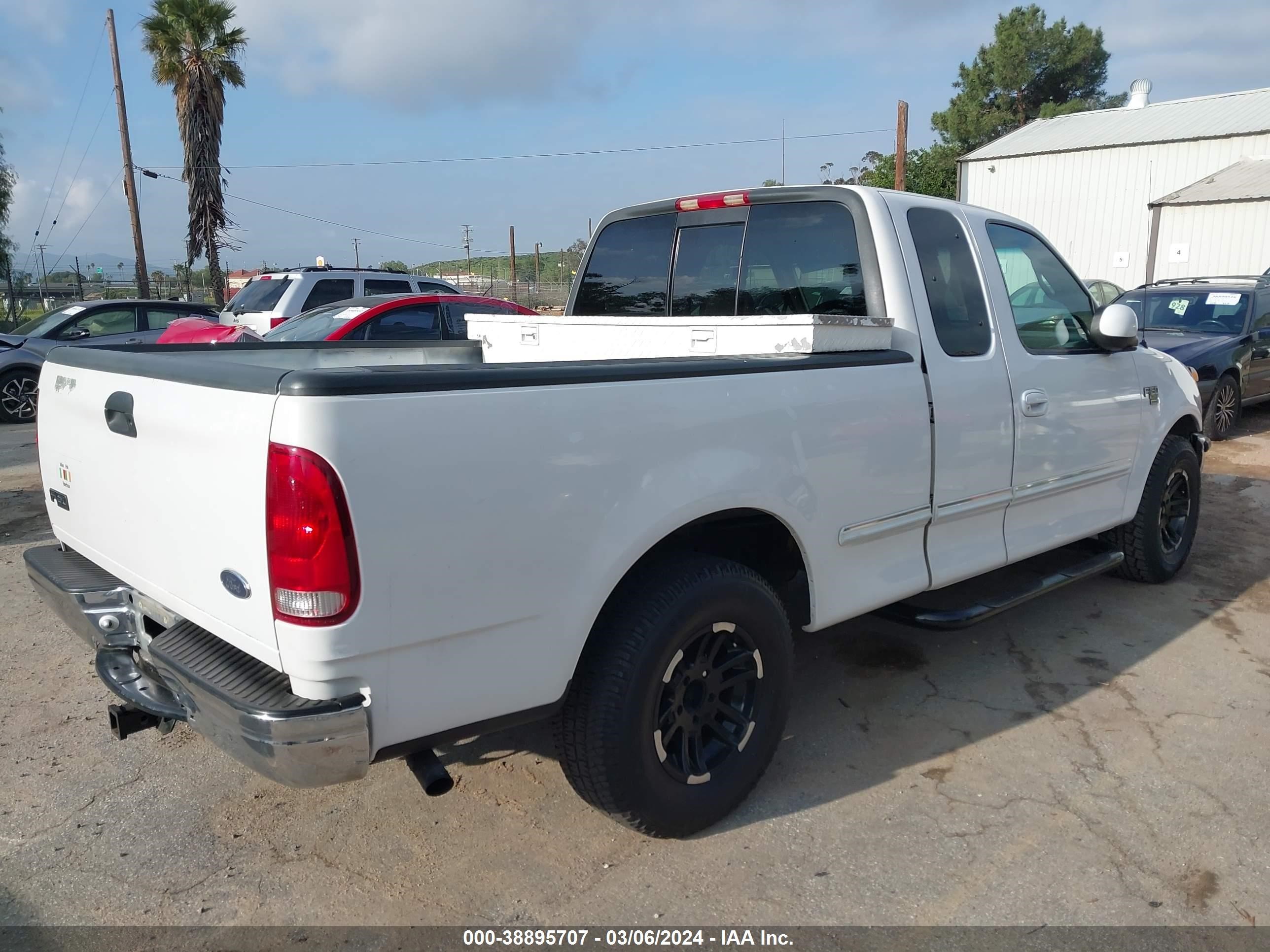 Photo 3 VIN: 1FTZX17W2WKC23656 - FORD F-150 