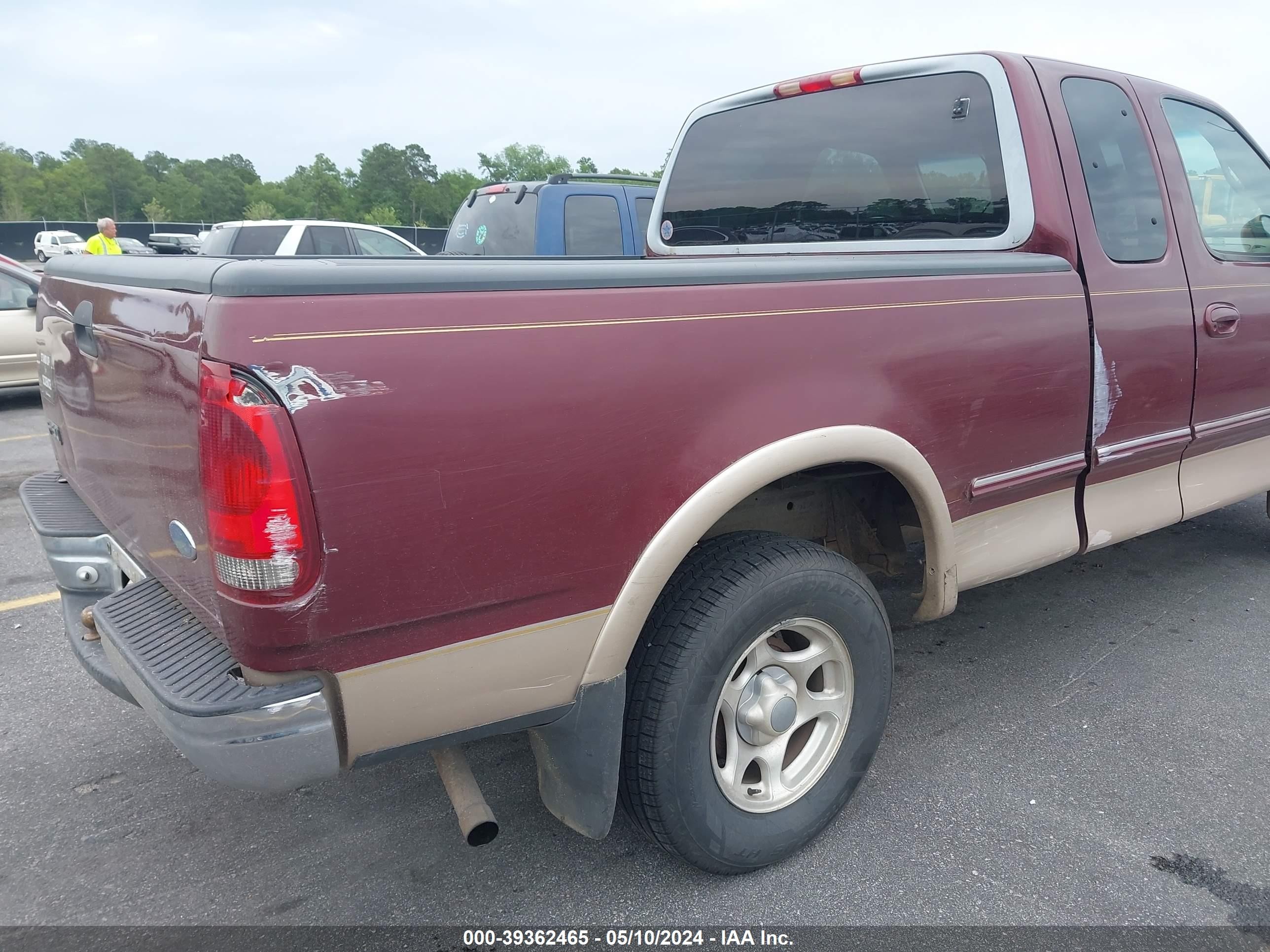 Photo 5 VIN: 1FTZX18W3WNB06164 - FORD F-150 