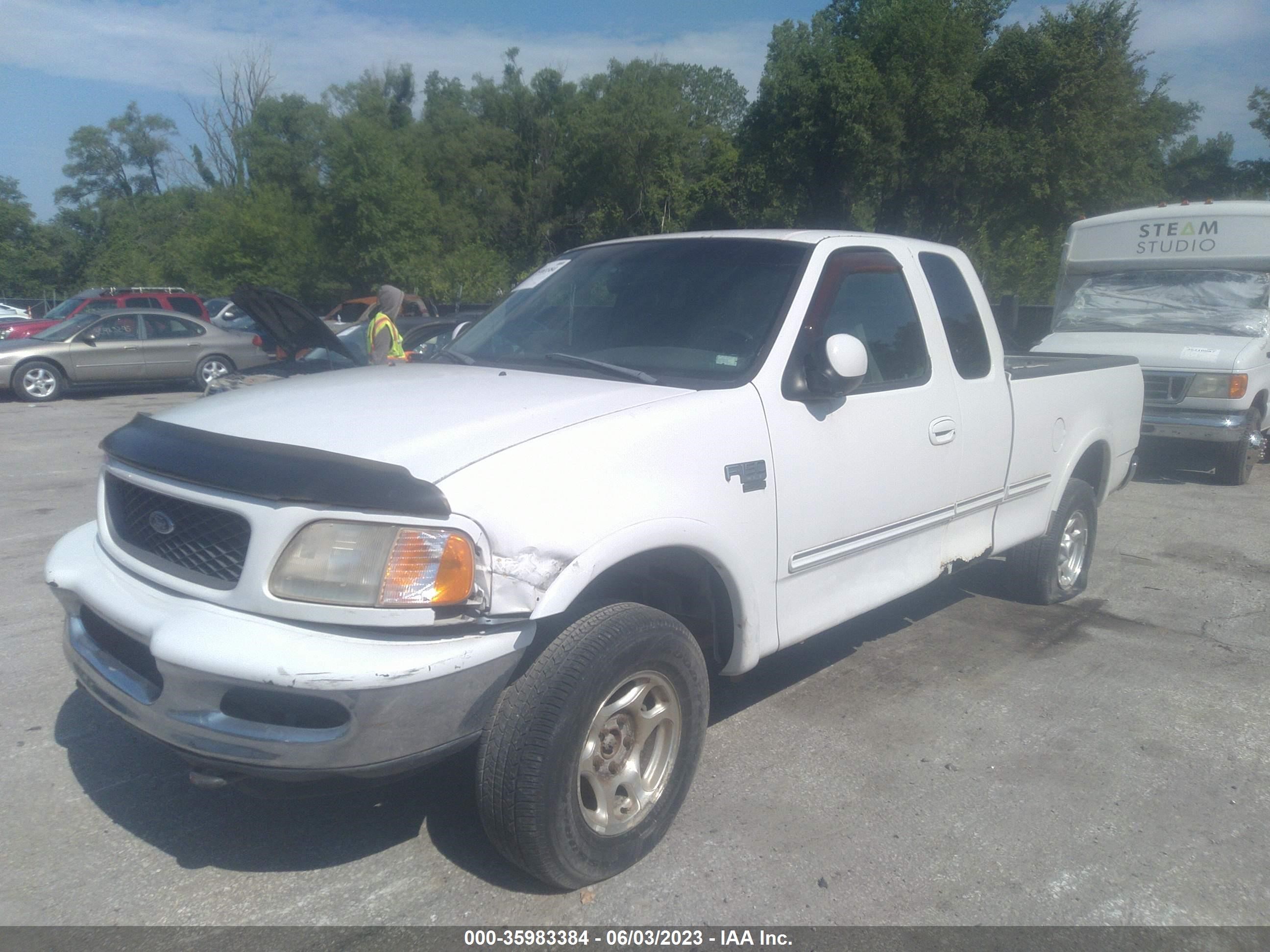 Photo 1 VIN: 1FTZX18W9WKB25013 - FORD F-150 