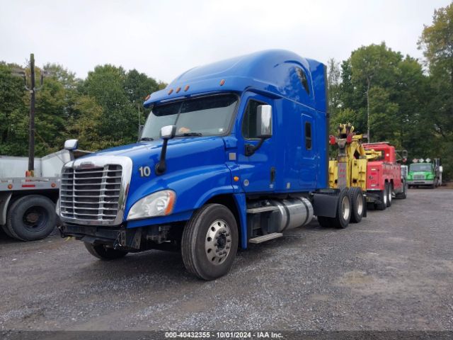 Photo 1 VIN: 1FUJGLDR4HLG63209 - FREIGHTLINER CASCADIA 