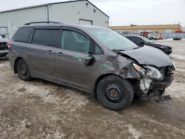 Photo 3 VIN: 1FUYSZYB7XLA51216 - TOYOTA SIENNA LE 