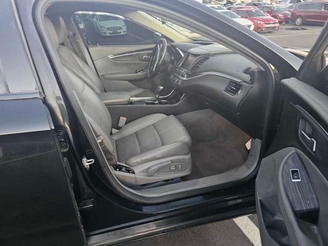Photo 4 VIN: 1G1105S3XJU114650 - CHEVROLET IMPALA LT 