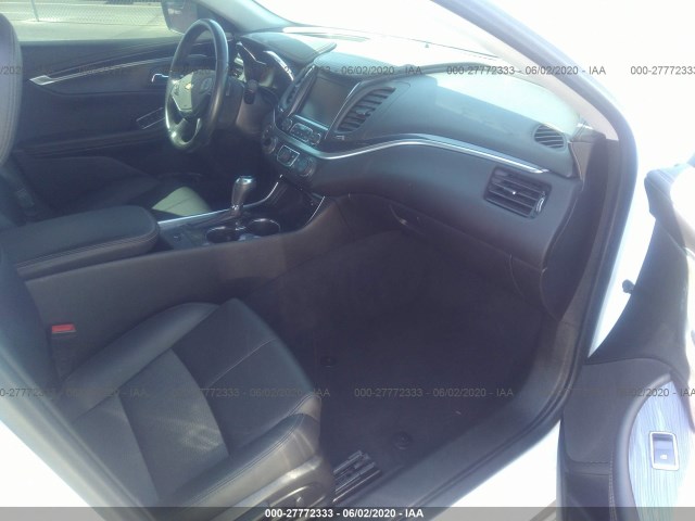 Photo 4 VIN: 1G1105SA0JU101159 - CHEVROLET IMPALA 