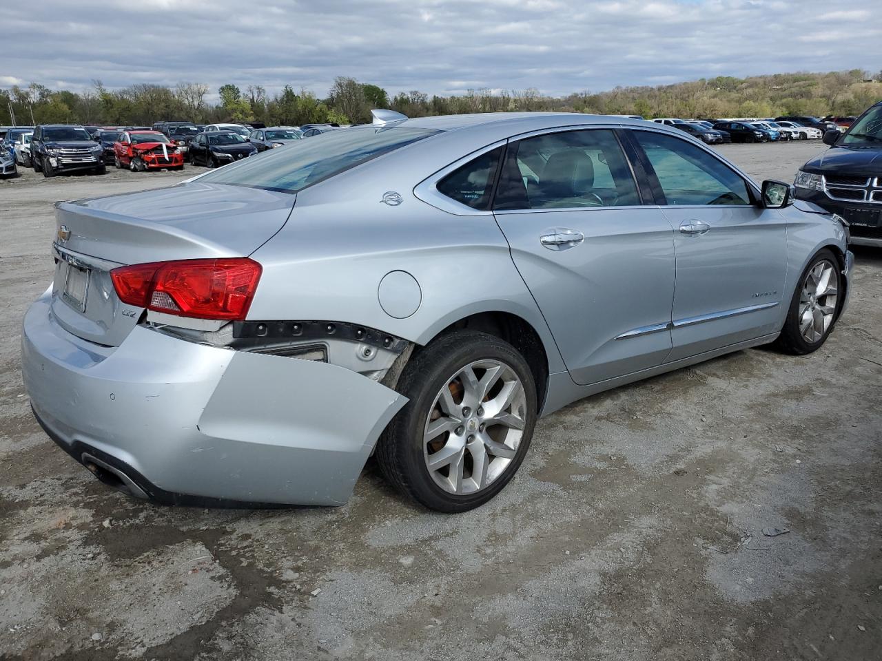 Photo 2 VIN: 1G1165S31FU106037 - CHEVROLET IMPALA 