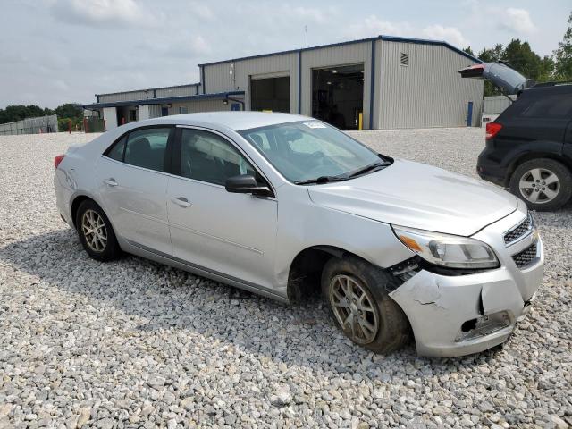 Photo 3 VIN: 1G11A5SA1DF240769 - CHEVROLET MALIBU 