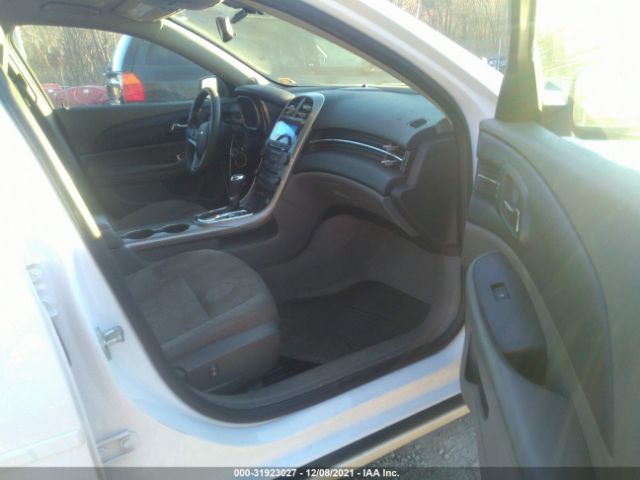 Photo 4 VIN: 1G11A5SA2DF315009 - CHEVROLET MALIBU 