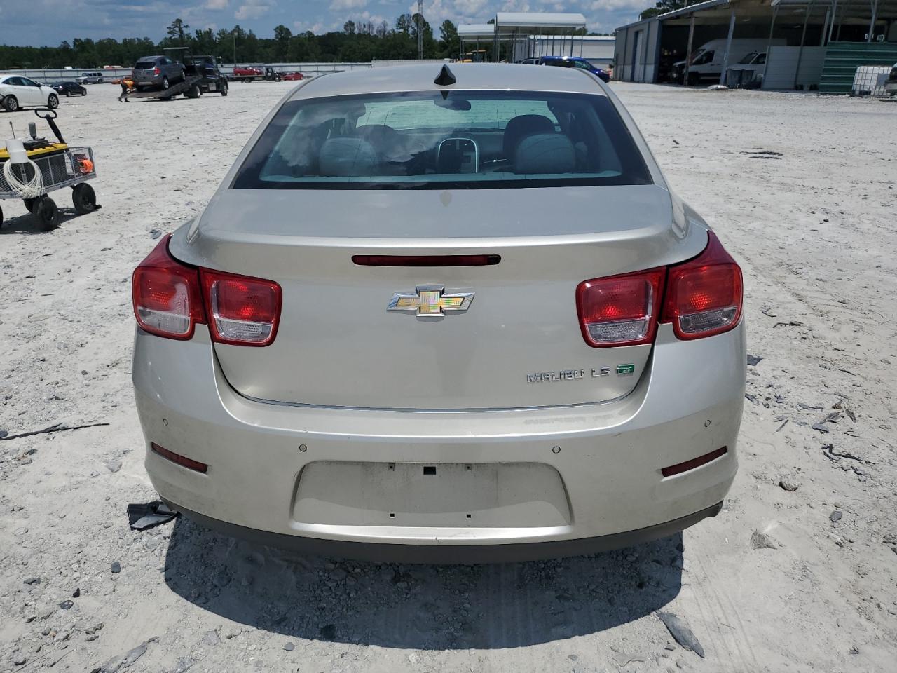 Photo 5 VIN: 1G11A5SA4GF114586 - CHEVROLET MALIBU 