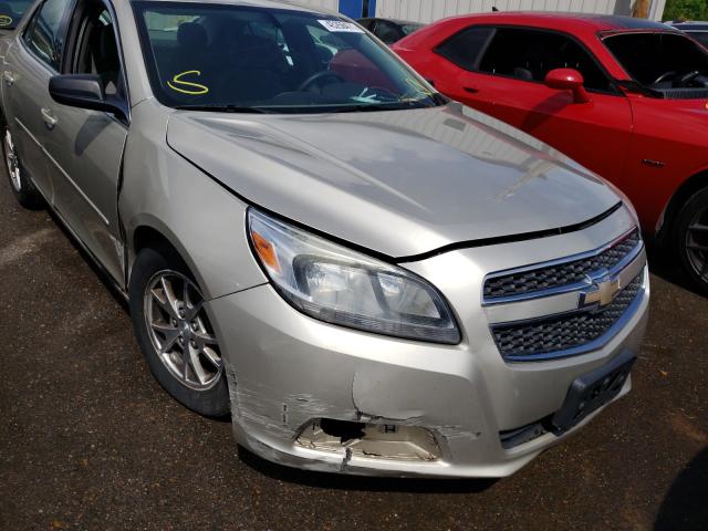 Photo 8 VIN: 1G11A5SA6DF338633 - CHEVROLET MALIBU LS 