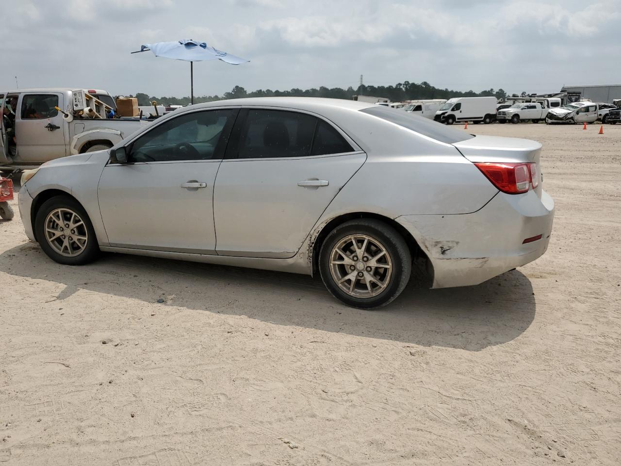 Photo 1 VIN: 1G11A5SA7DF318052 - CHEVROLET MALIBU 