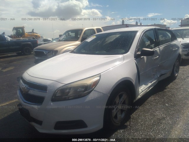 Photo 1 VIN: 1G11A5SAXDF317588 - CHEVROLET MALIBU 