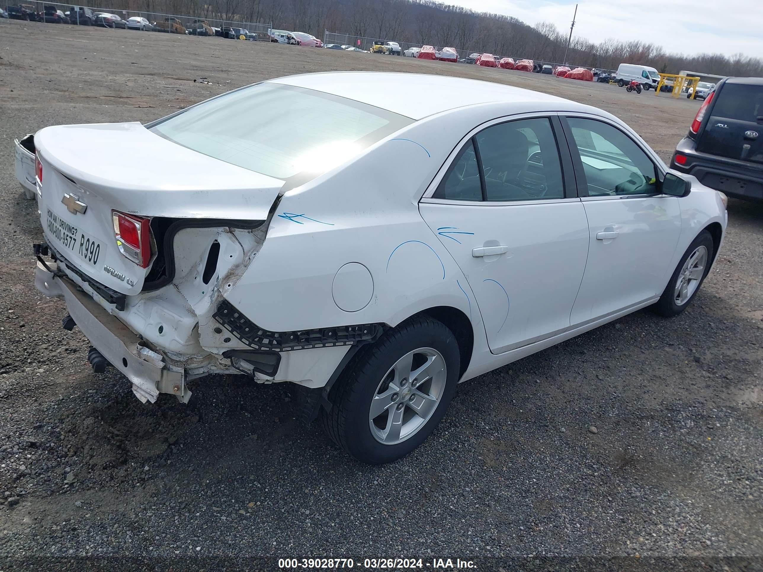 Photo 3 VIN: 1G11A5SL2EF292124 - CHEVROLET MALIBU 