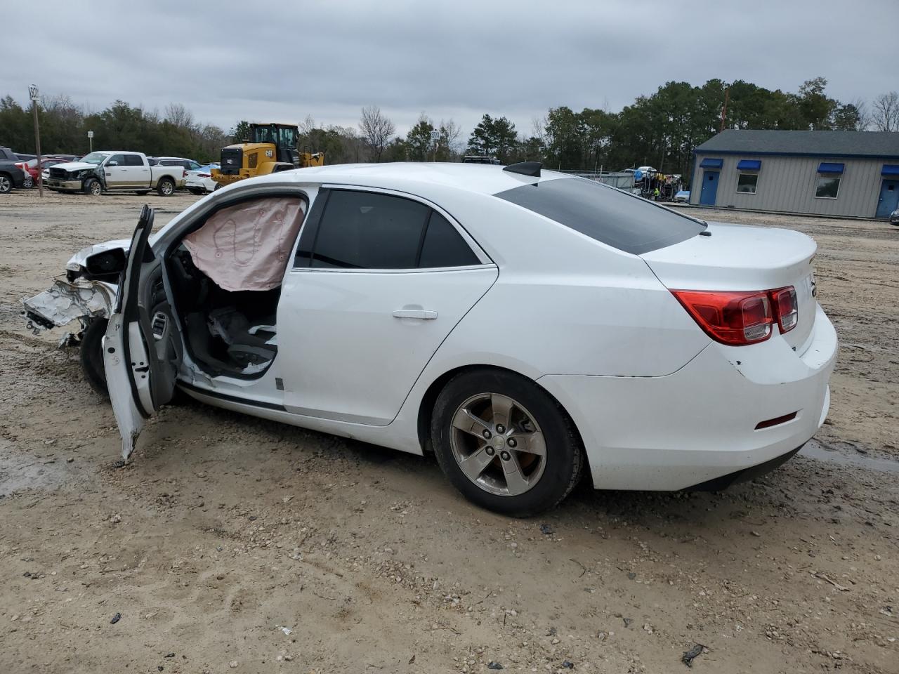 Photo 1 VIN: 1G11A5SL3FF269677 - CHEVROLET MALIBU 