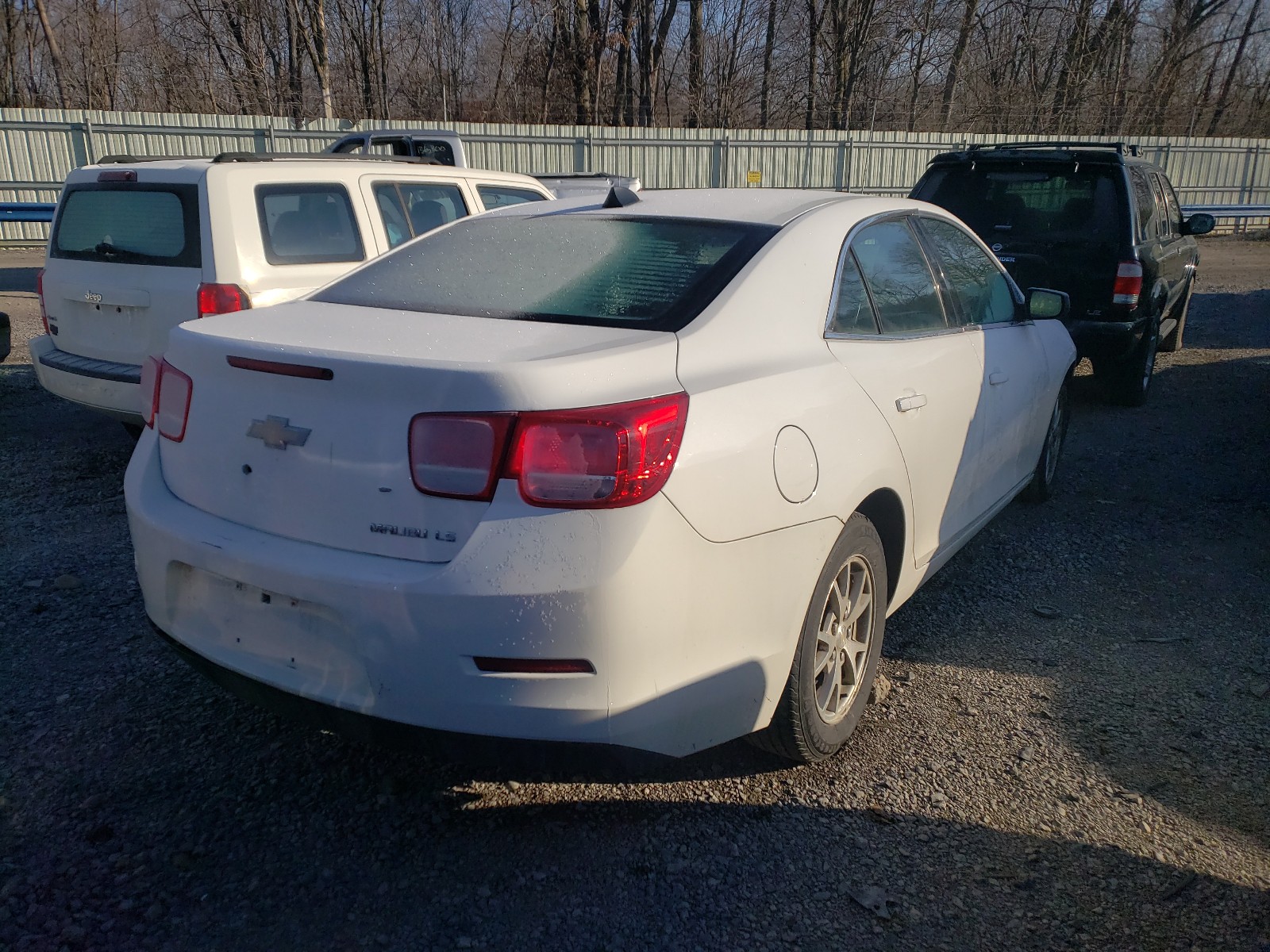 Photo 3 VIN: 1G11A5SL5EF104678 - CHEVROLET MALIBU LS 