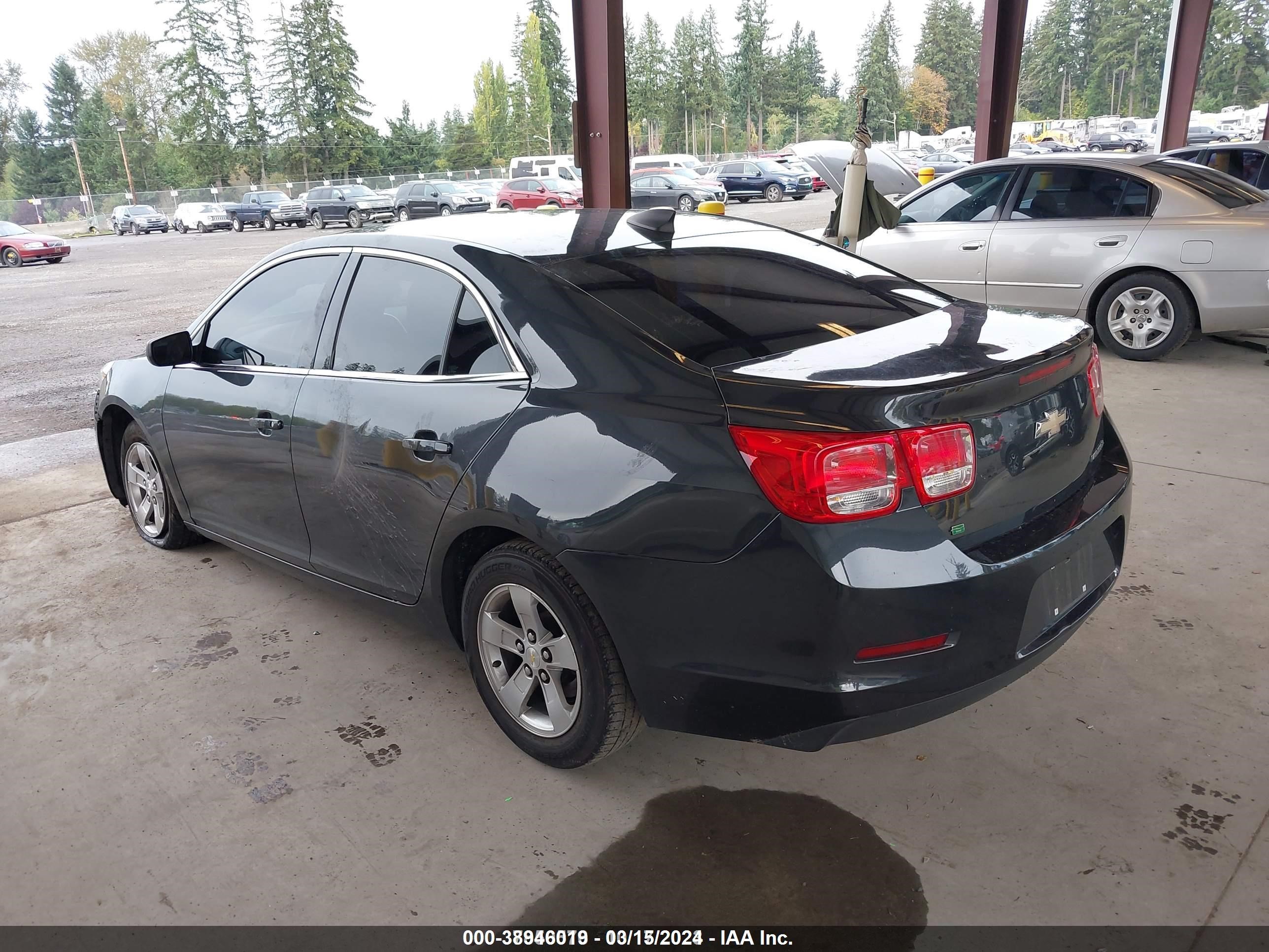 Photo 3 VIN: 1G11A5SL6FF153180 - CHEVROLET MALIBU 