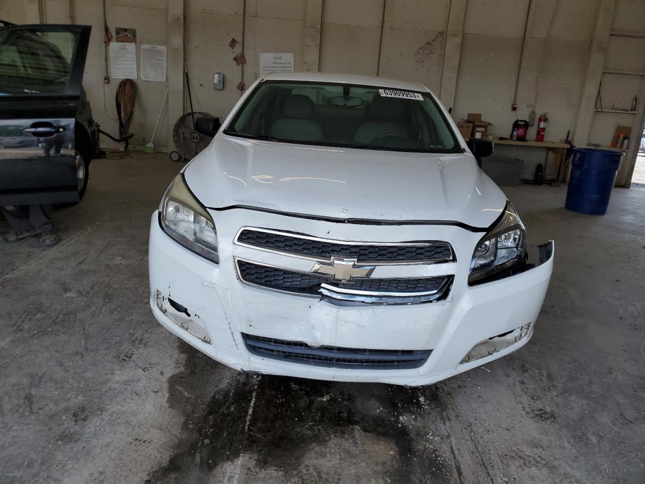 Photo 4 VIN: 1G11B5SA0DF173241 - CHEVROLET MALIBU 