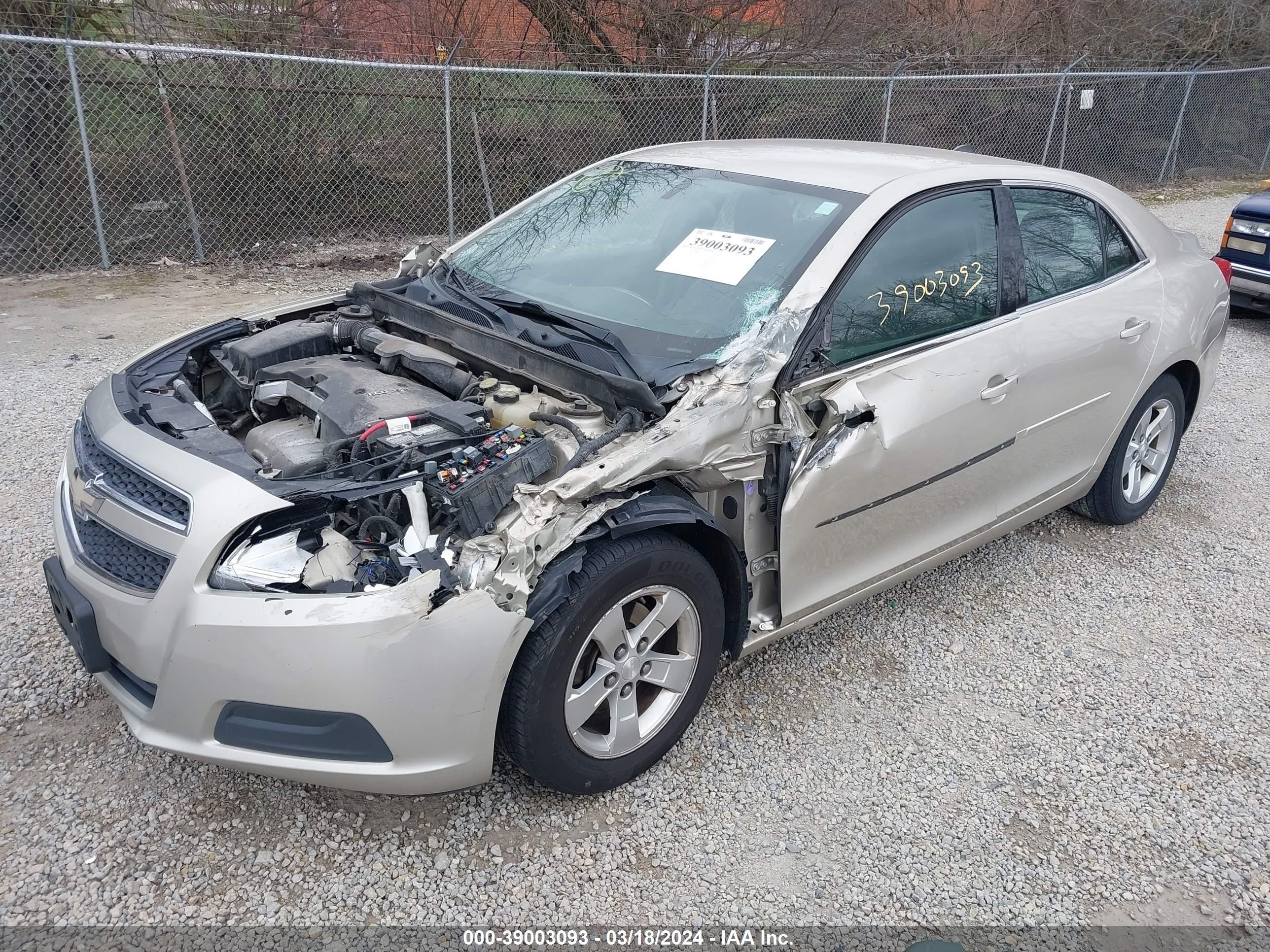 Photo 1 VIN: 1G11B5SA0DF214659 - CHEVROLET MALIBU 