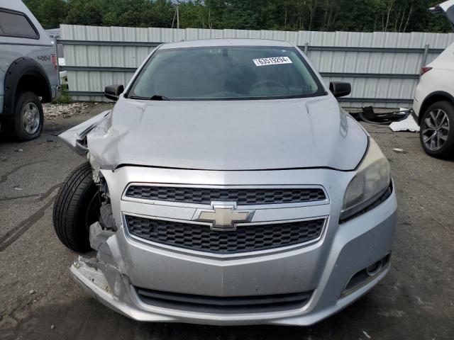 Photo 4 VIN: 1G11B5SA1DF305570 - CHEVROLET MALIBU LS 