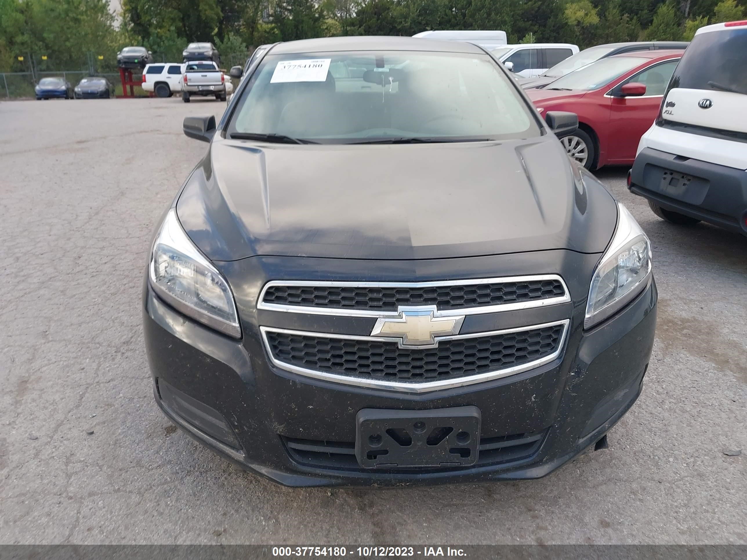 Photo 11 VIN: 1G11B5SA2DF160197 - CHEVROLET MALIBU 