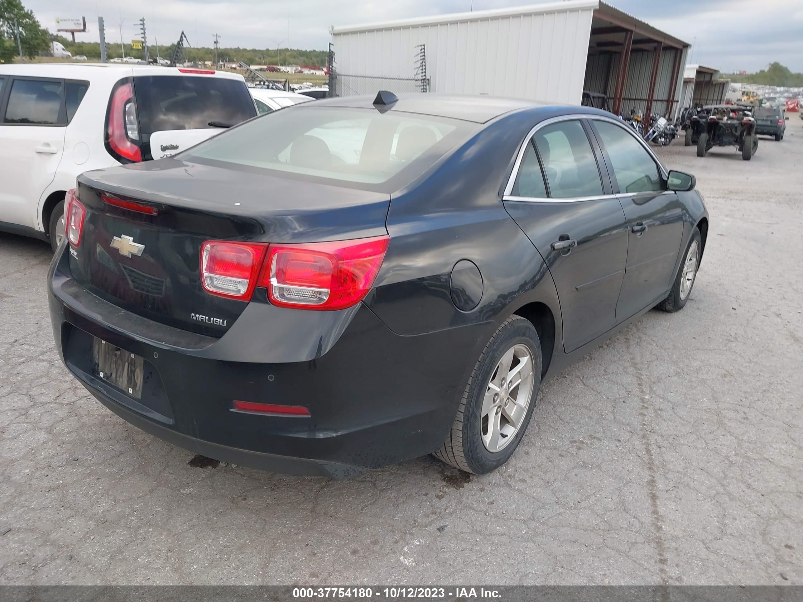 Photo 3 VIN: 1G11B5SA2DF160197 - CHEVROLET MALIBU 