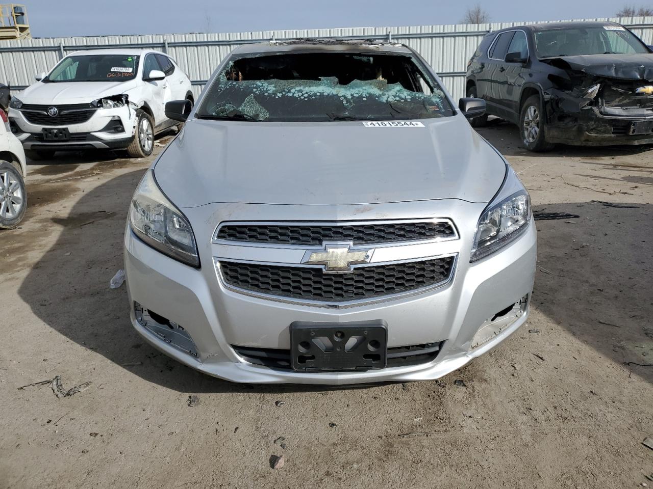 Photo 4 VIN: 1G11B5SA2DF189862 - CHEVROLET MALIBU 