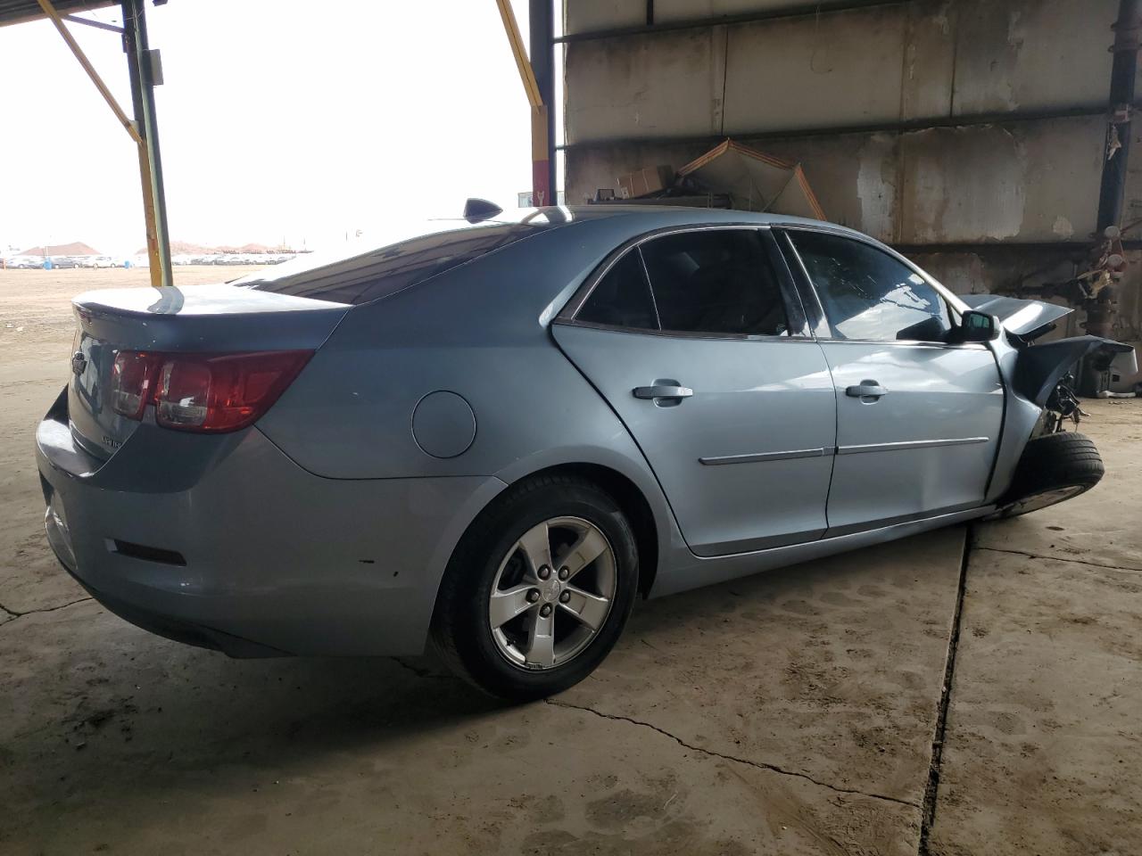 Photo 2 VIN: 1G11B5SA2DU137014 - CHEVROLET MALIBU 