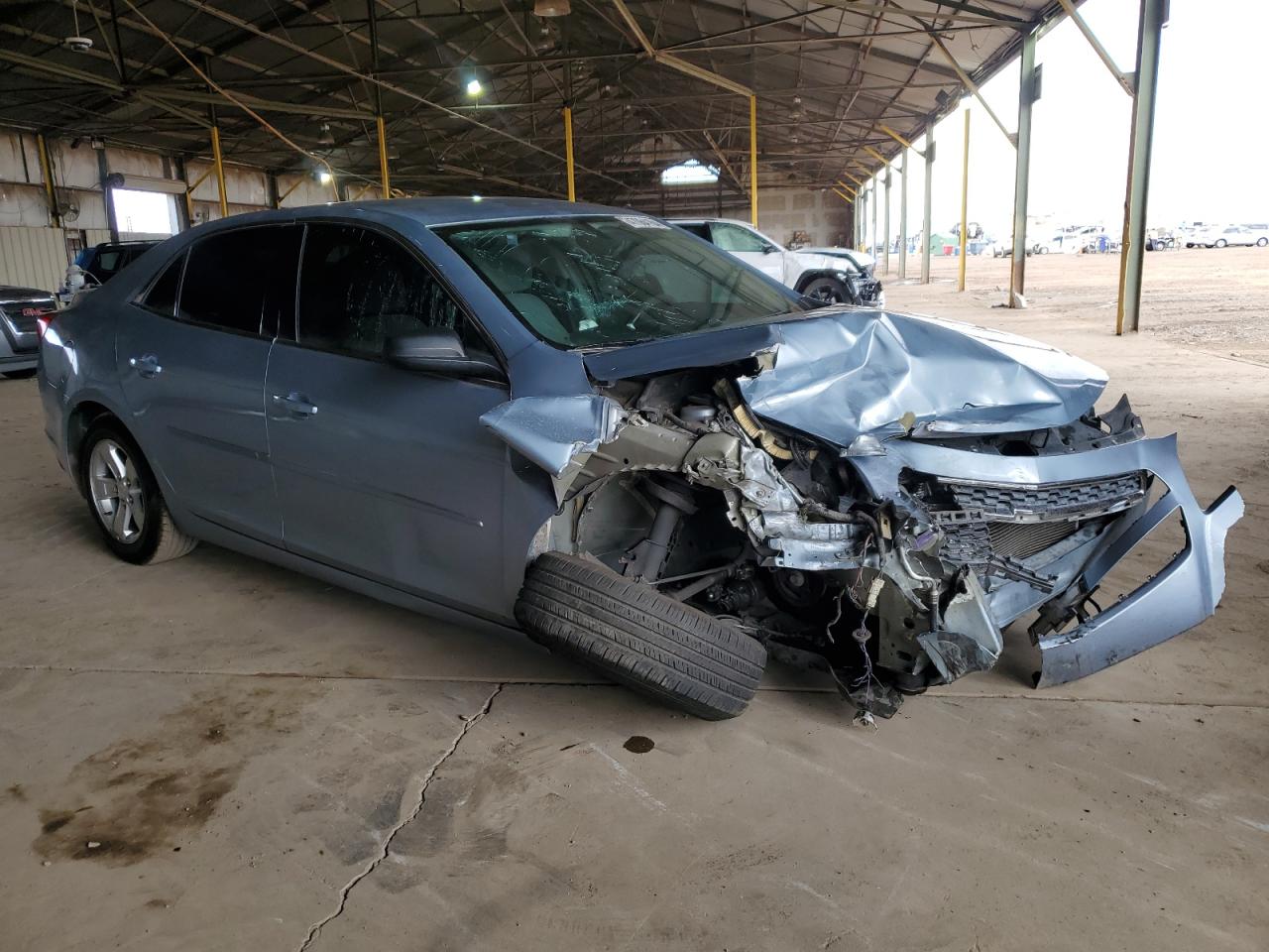 Photo 3 VIN: 1G11B5SA2DU137014 - CHEVROLET MALIBU 