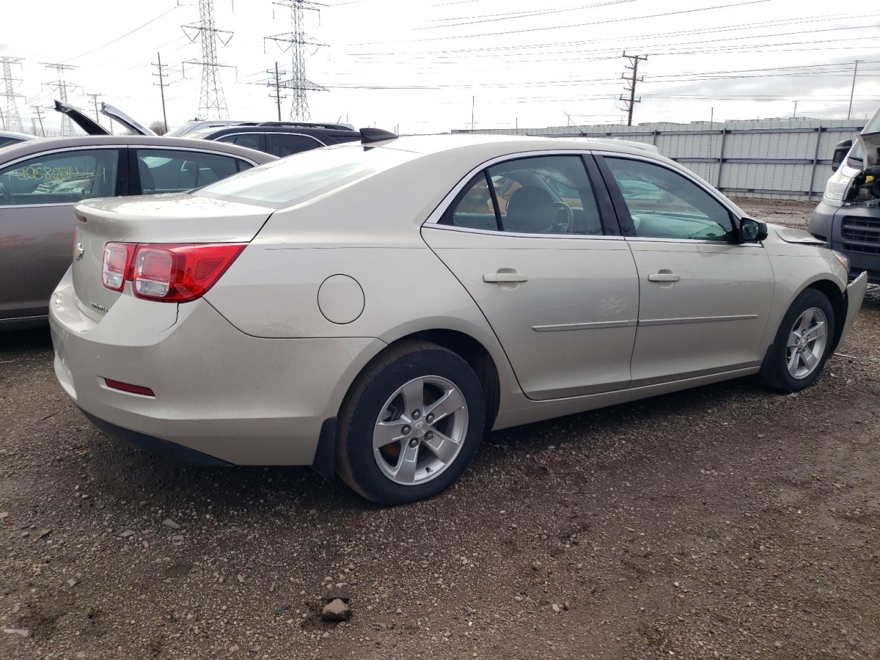 Photo 2 VIN: 1G11B5SA2GF121520 - CHEVROLET MALIBU 