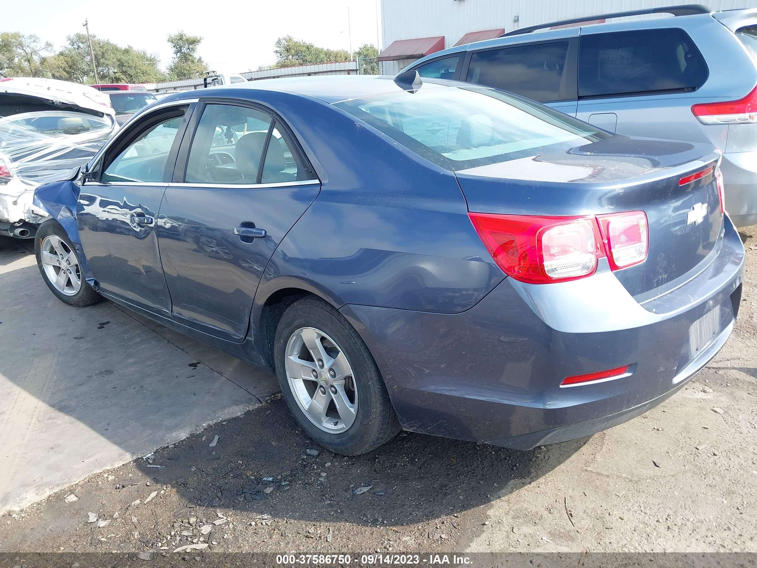 Photo 2 VIN: 1G11B5SA3DF336030 - CHEVROLET MALIBU 