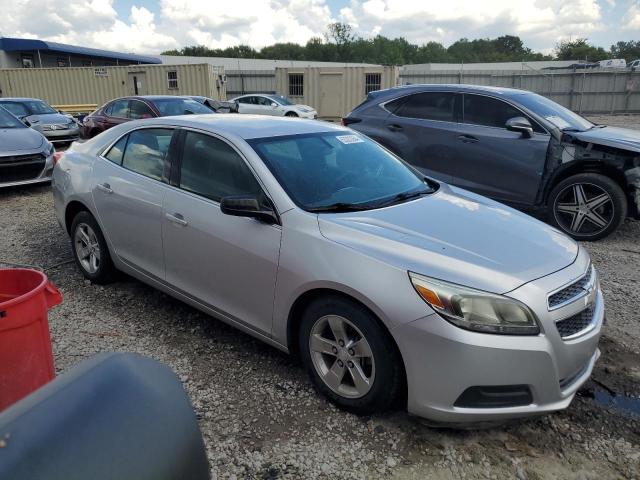 Photo 3 VIN: 1G11B5SA5DF124147 - CHEVROLET MALIBU LS 