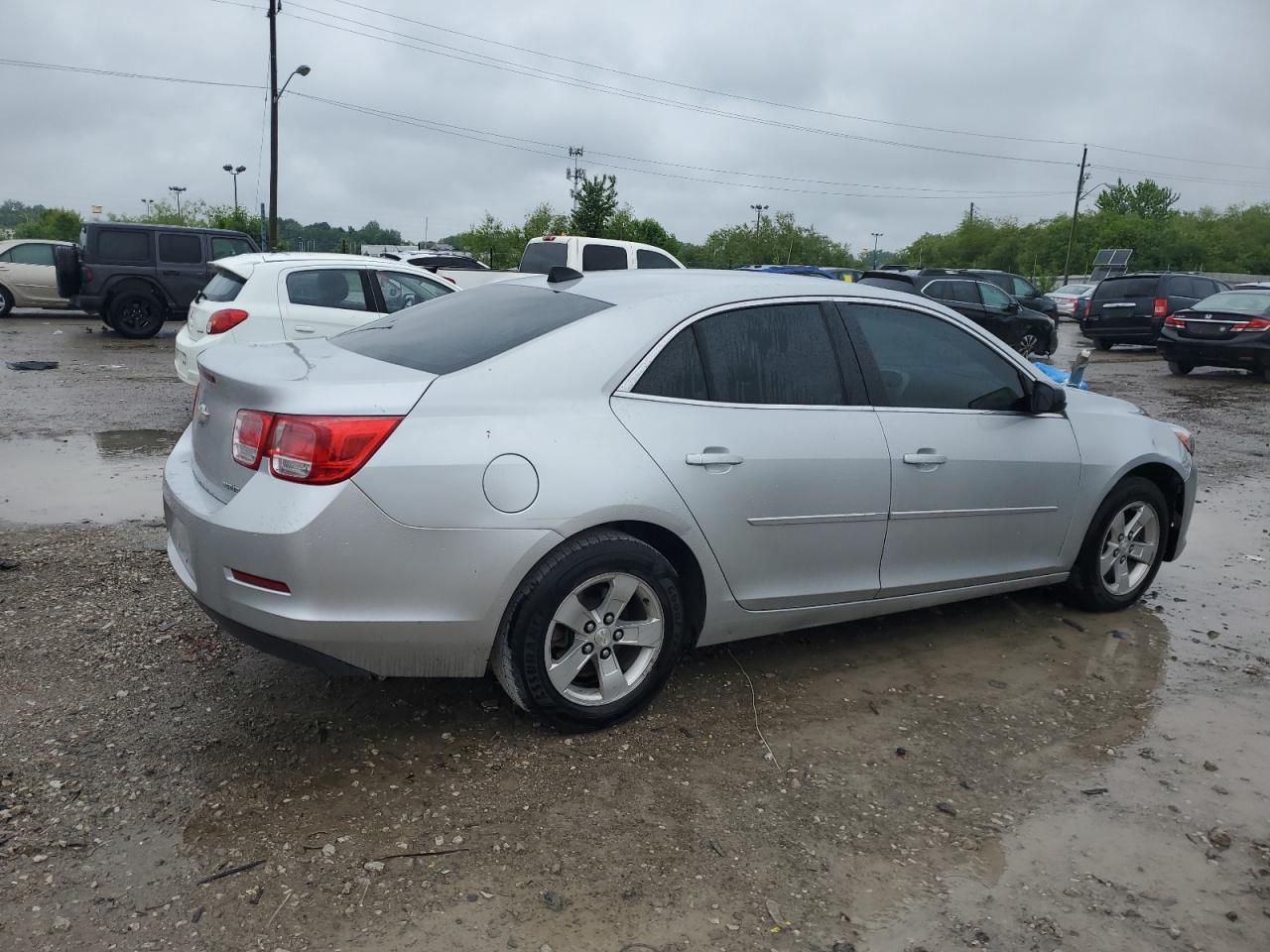 Photo 2 VIN: 1G11B5SA5DF142180 - CHEVROLET MALIBU 