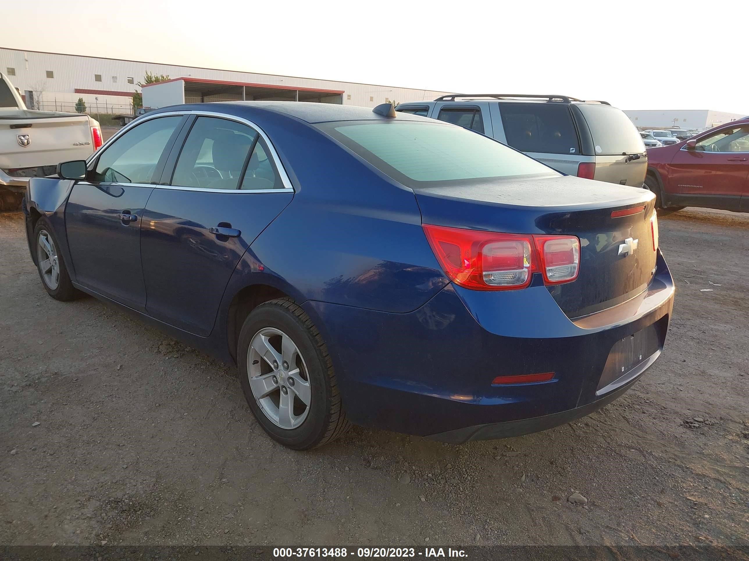 Photo 2 VIN: 1G11B5SA5DU104928 - CHEVROLET MALIBU 