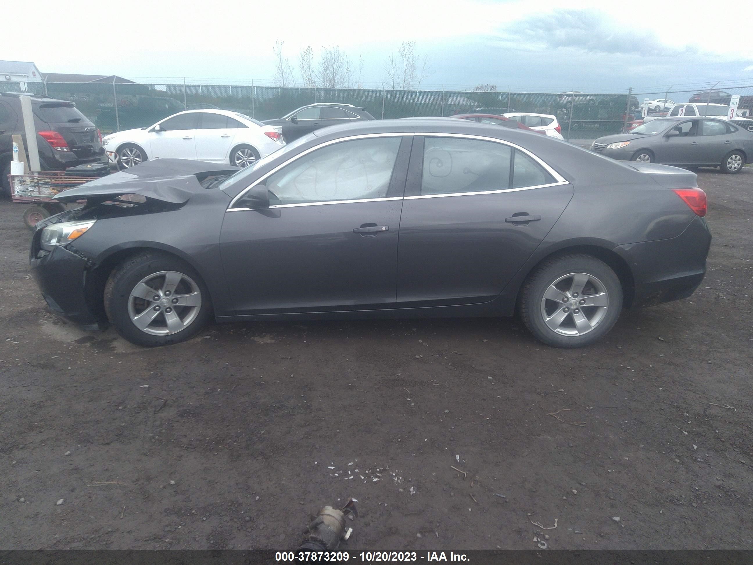 Photo 13 VIN: 1G11B5SA7DF220748 - CHEVROLET MALIBU 