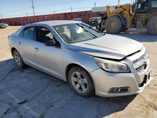 Photo 3 VIN: 1G11B5SA8DF247389 - CHEVROLET MALIBU 