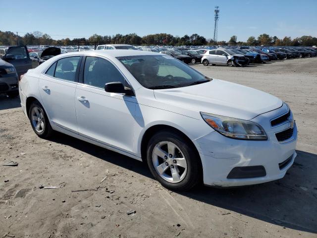 Photo 3 VIN: 1G11B5SA8DF297435 - CHEVROLET MALIBU 