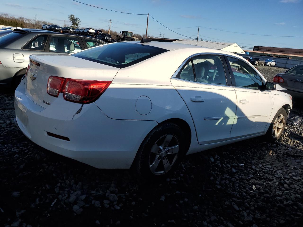 Photo 2 VIN: 1G11B5SA8DU150995 - CHEVROLET MALIBU 