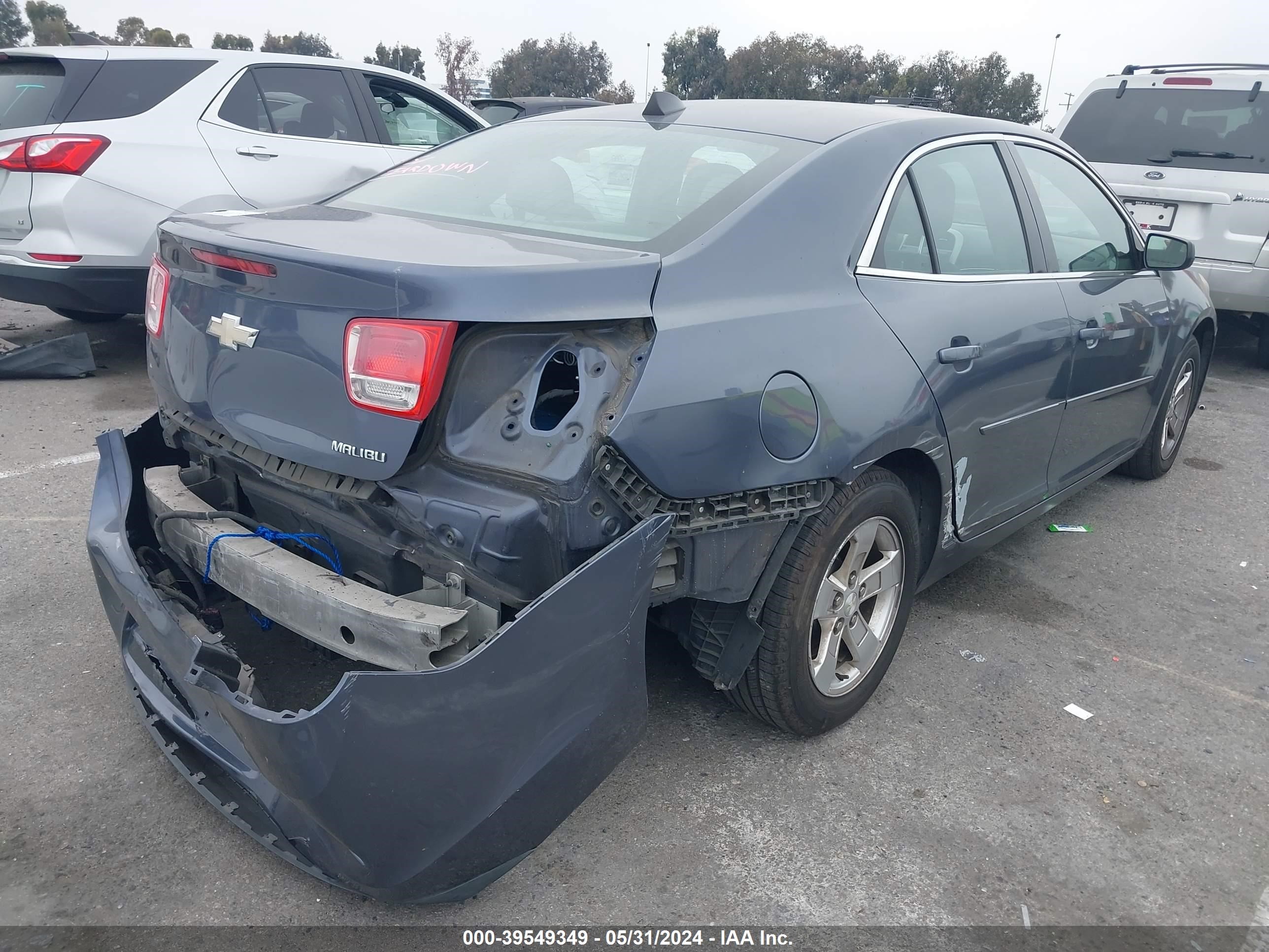 Photo 3 VIN: 1G11B5SA9DF158298 - CHEVROLET MALIBU 