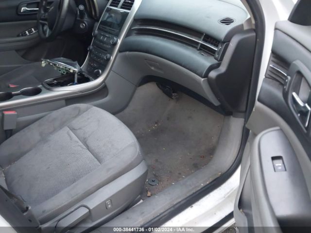 Photo 4 VIN: 1G11B5SAXDF200753 - CHEVROLET MALIBU 