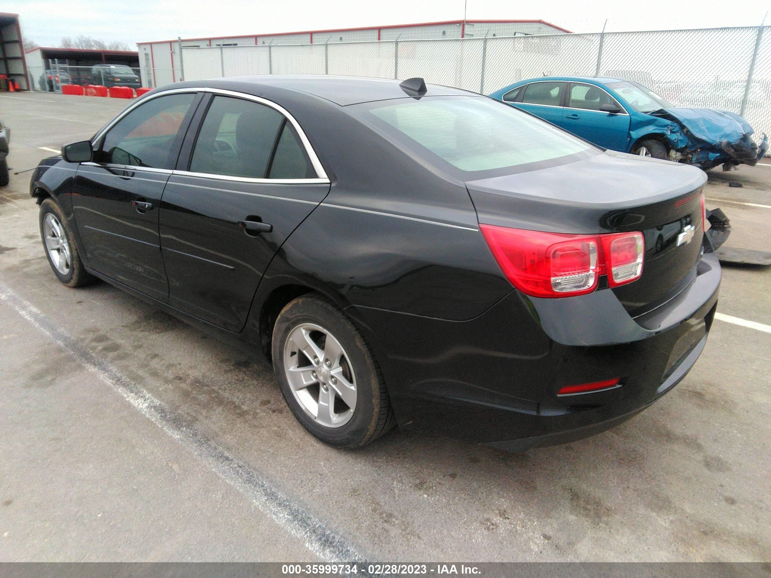 Photo 2 VIN: 1G11B5SAXDF267160 - CHEVROLET MALIBU 