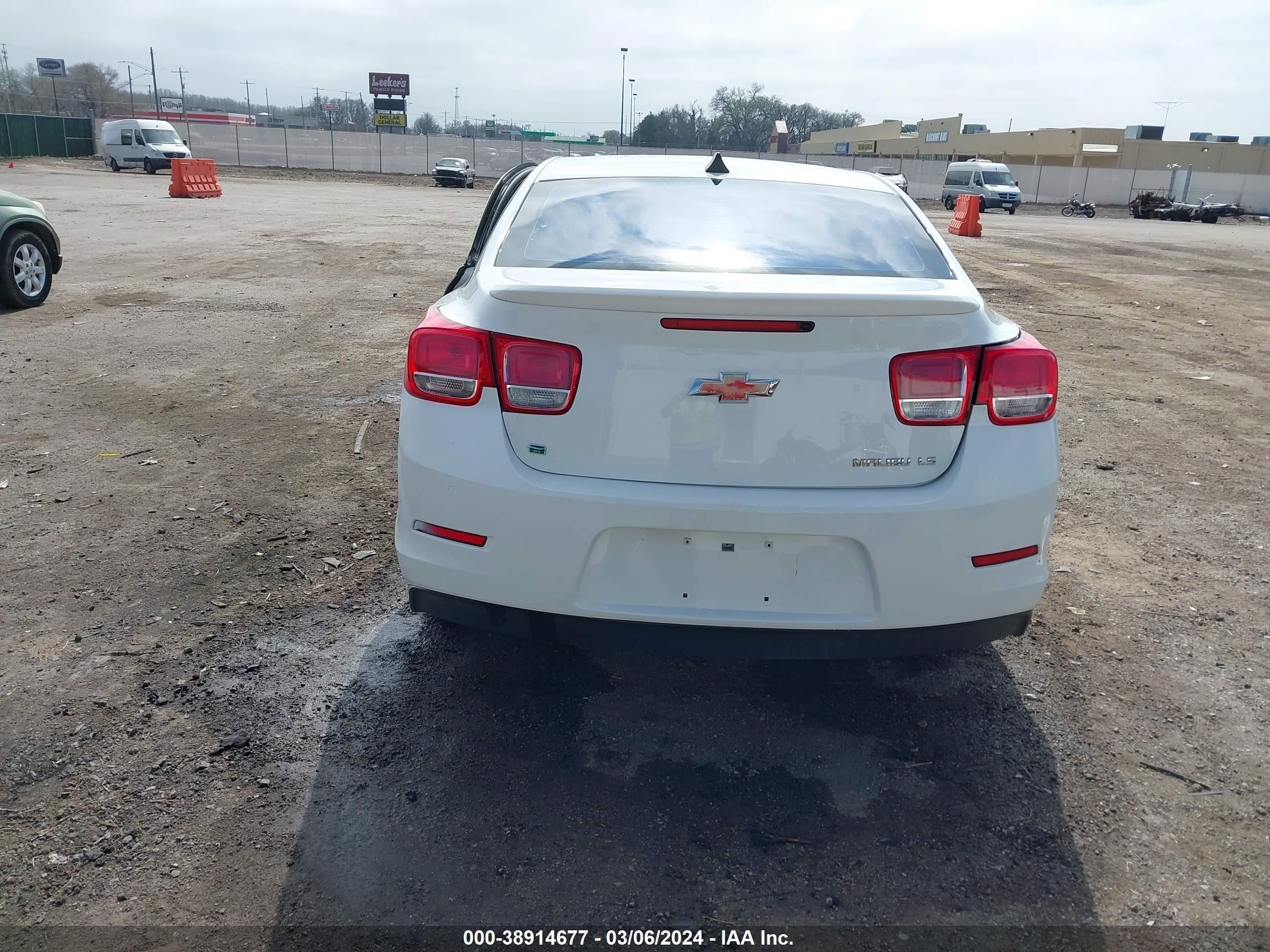 Photo 15 VIN: 1G11B5SL1EF214088 - CHEVROLET MALIBU 