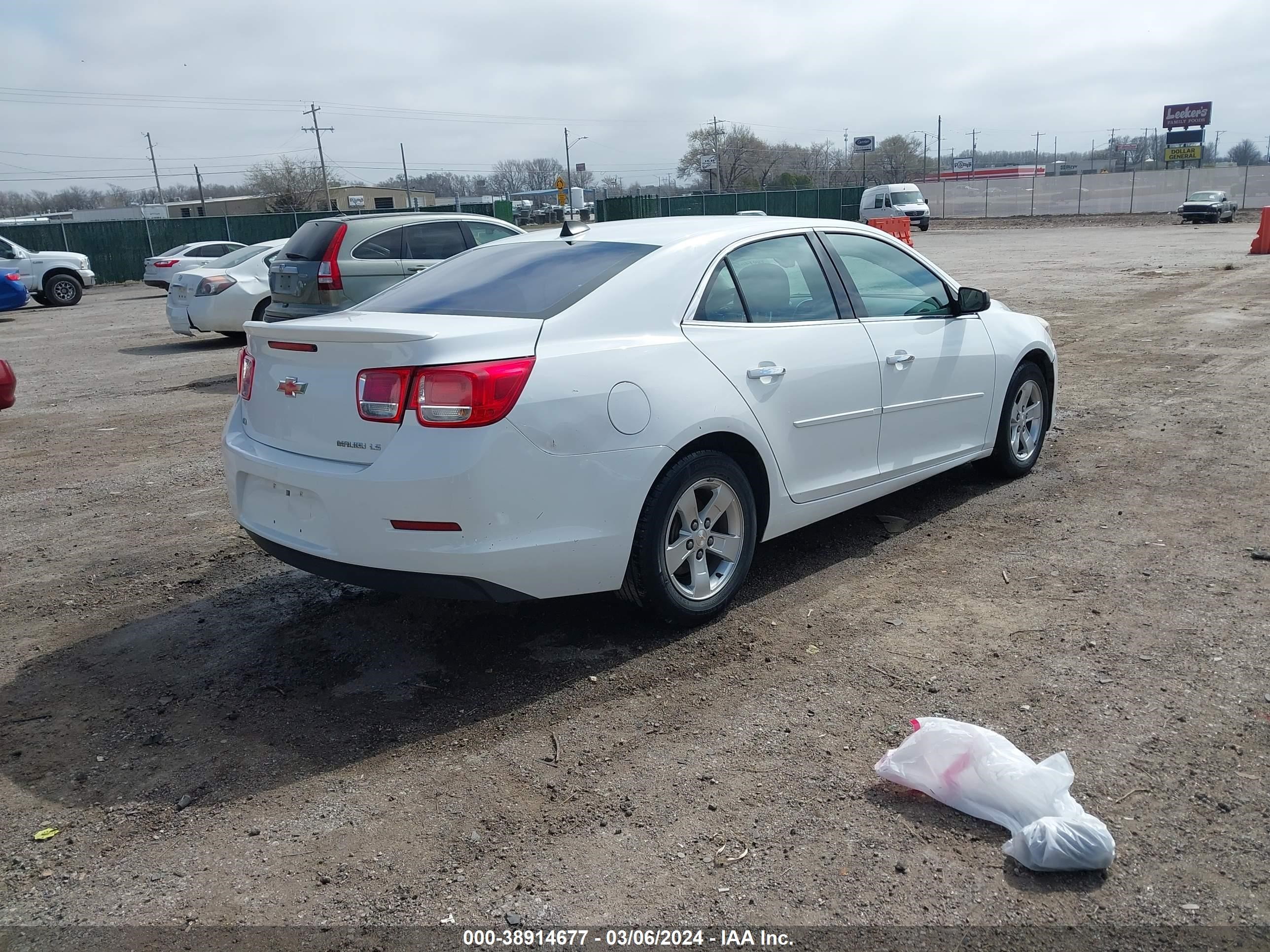 Photo 3 VIN: 1G11B5SL1EF214088 - CHEVROLET MALIBU 