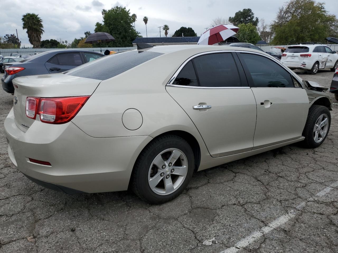 Photo 2 VIN: 1G11B5SL1FF133254 - CHEVROLET MALIBU 