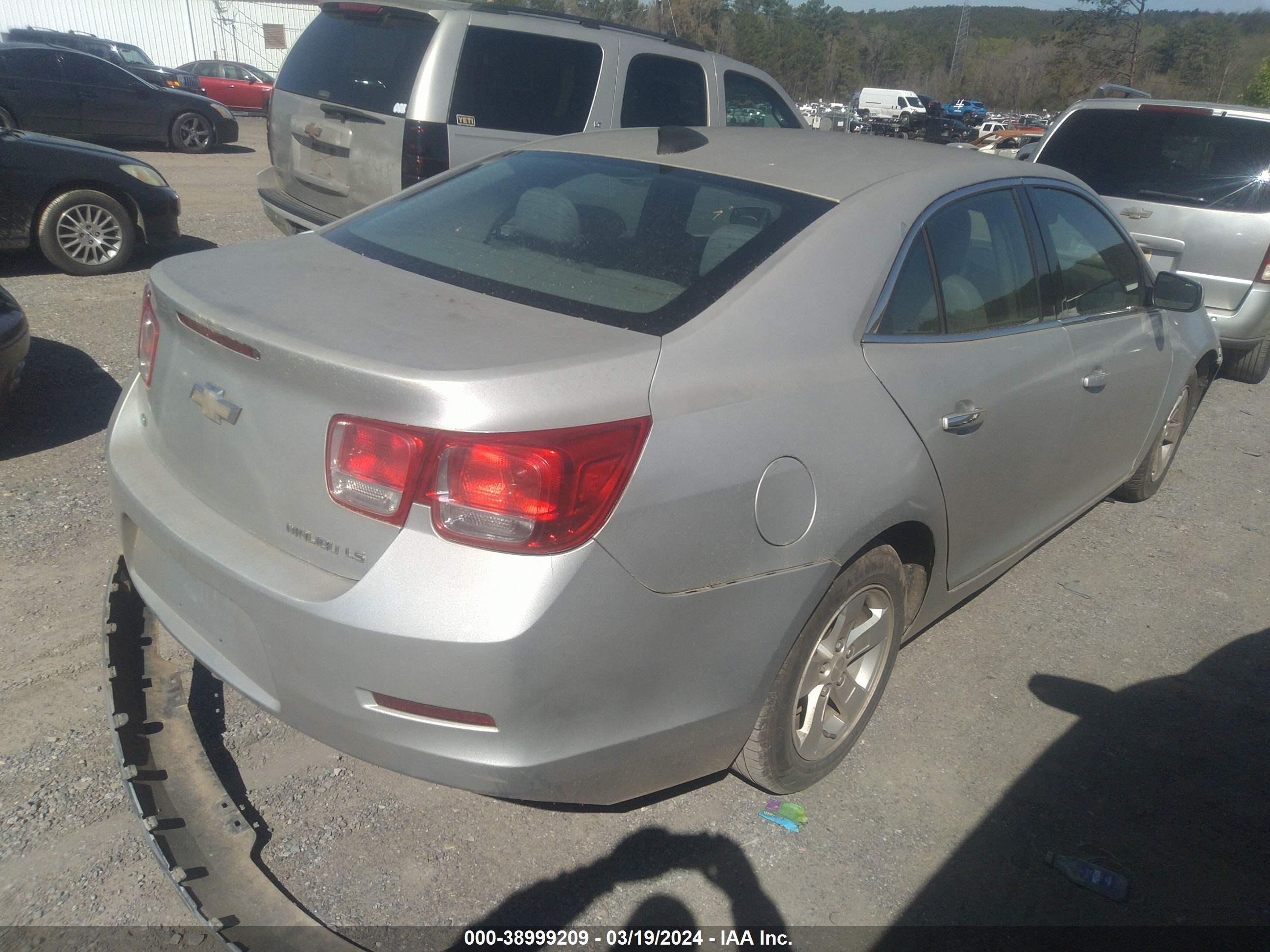 Photo 3 VIN: 1G11B5SL3FF136981 - CHEVROLET MALIBU 