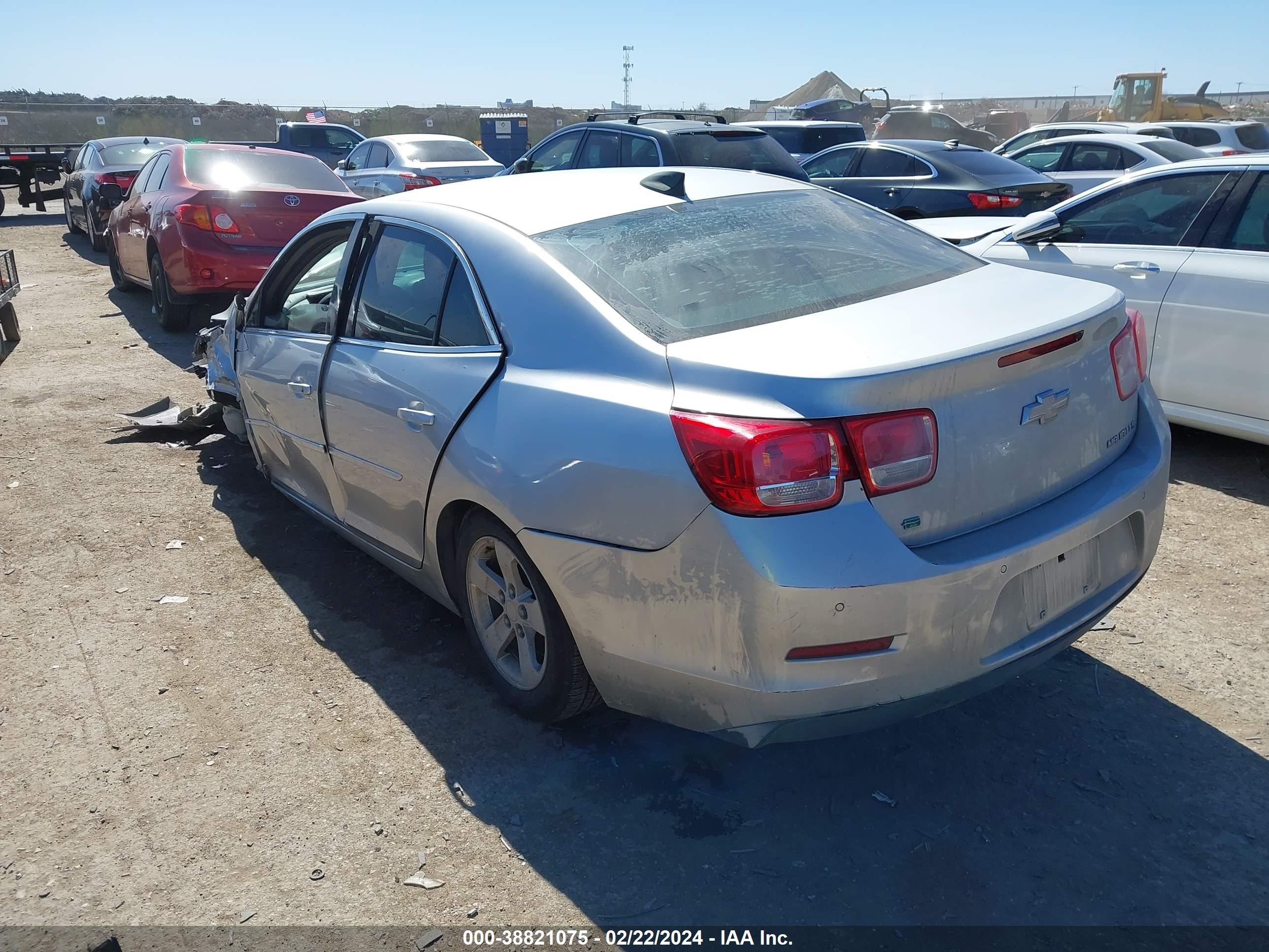 Photo 2 VIN: 1G11B5SL5FF236645 - CHEVROLET MALIBU 