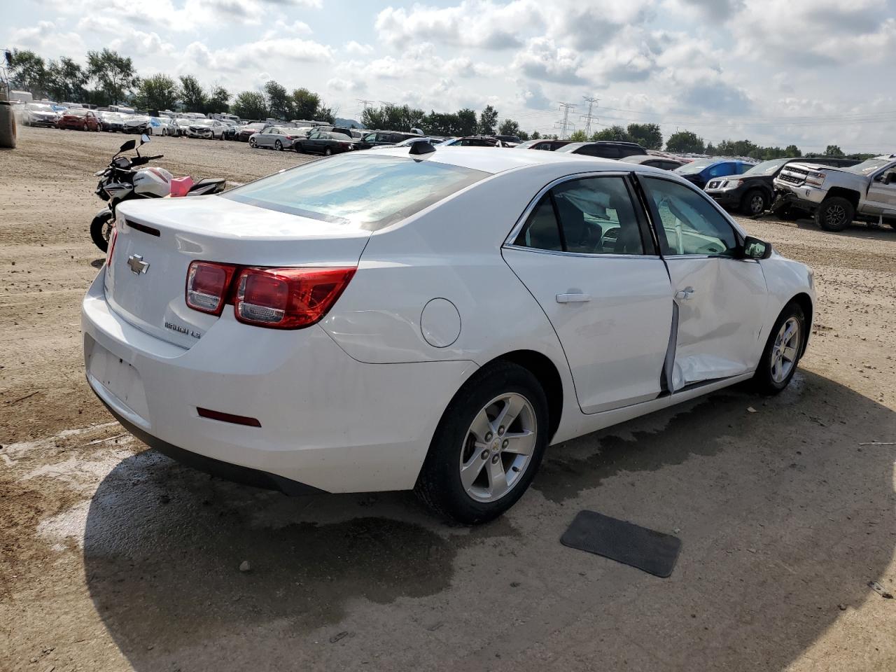 Photo 2 VIN: 1G11B5SL6EF115637 - CHEVROLET MALIBU LS 