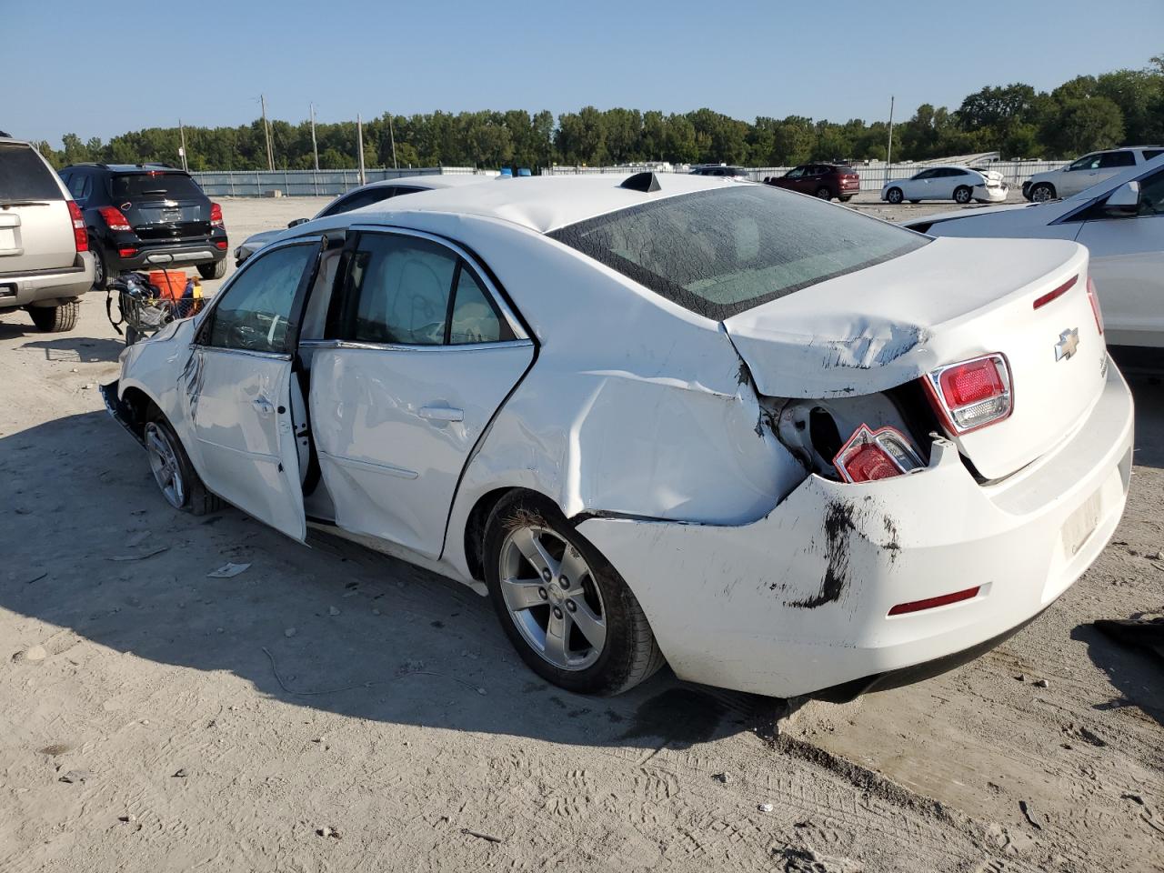 Photo 1 VIN: 1G11B5SL6EF146175 - CHEVROLET MALIBU 