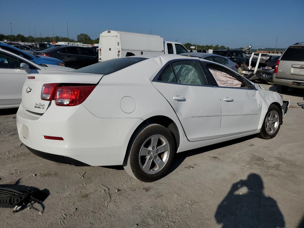 Photo 2 VIN: 1G11B5SL6EF146175 - CHEVROLET MALIBU 