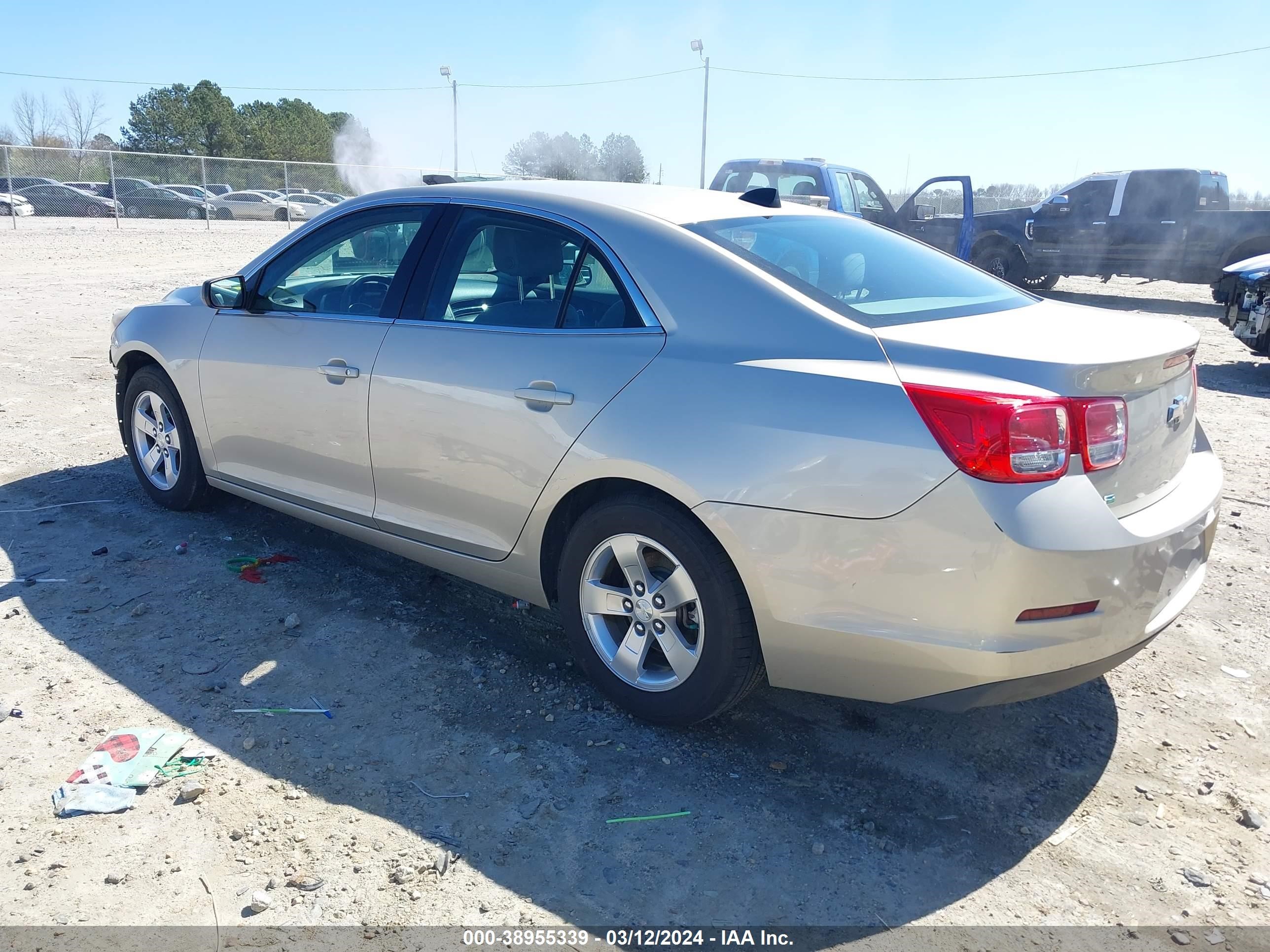 Photo 2 VIN: 1G11B5SL6EF250424 - CHEVROLET MALIBU 